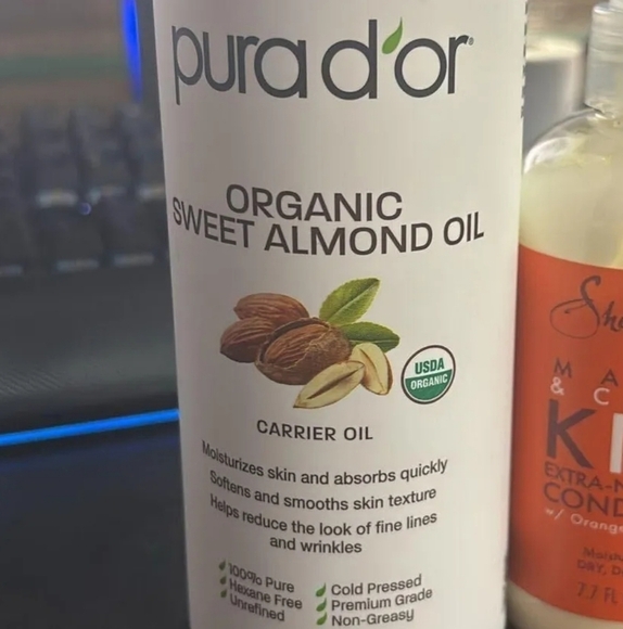 Pura D'or Organic Sweet Almond Oil 473ml - Picture 1 of 1